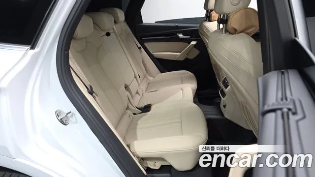 Audi Q5 45 TFSI quattro Premium — Фото автомобиля 9