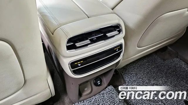 Genesis GV80 2.5T Бензин 2WD — Фото автомобиля 19