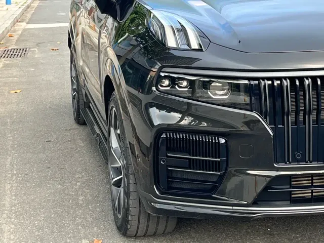 Lynk & Co 09 — Фото автомобиля 19
