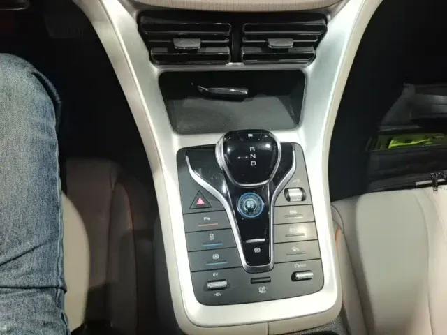 BYD Song Pro — Фото автомобиля 13