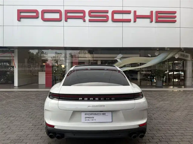 Porsche Panamera — Фото автомобиля 7