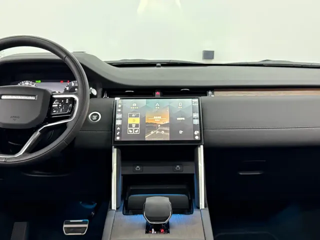 Land Rover Discovery Sport — Фото автомобиля 9