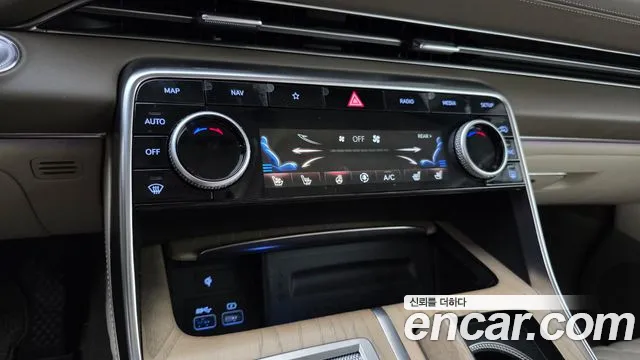 Genesis GV80 — Фото автомобиля 17