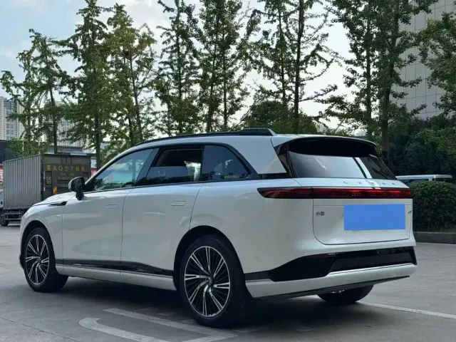 Xpeng G9 — Фото автомобиля 9