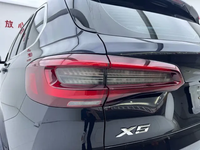 BMW X5 — Фото автомобиля 21