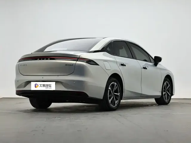 Aion AION S MAX 2025 70 Stellar Edition 53.7kWh — Фото автомобиля 3