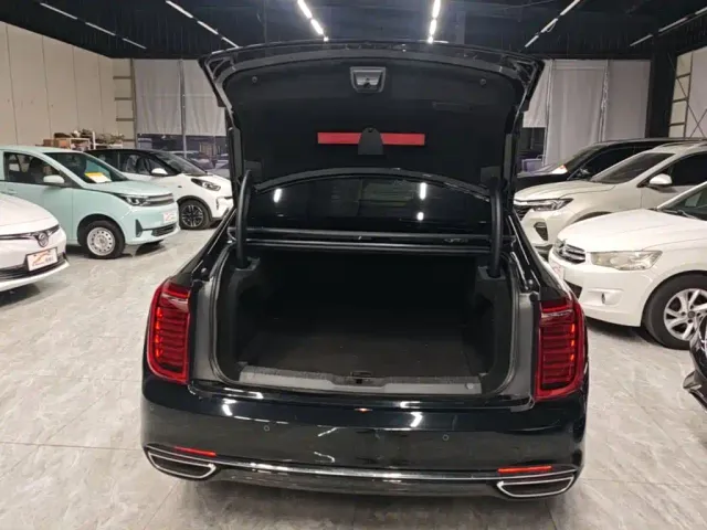 Hongqi H9 — Фото автомобиля 14