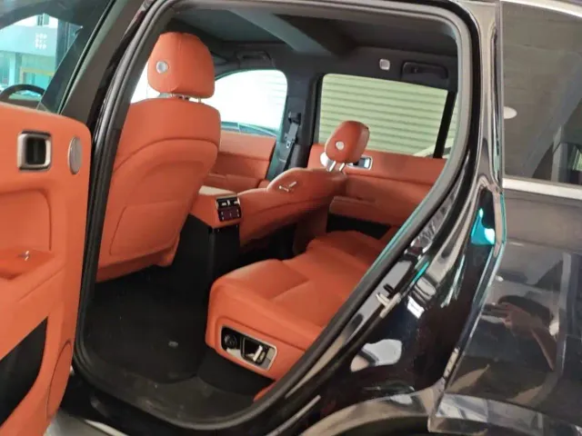 Li Auto L7 — Фото автомобиля 7