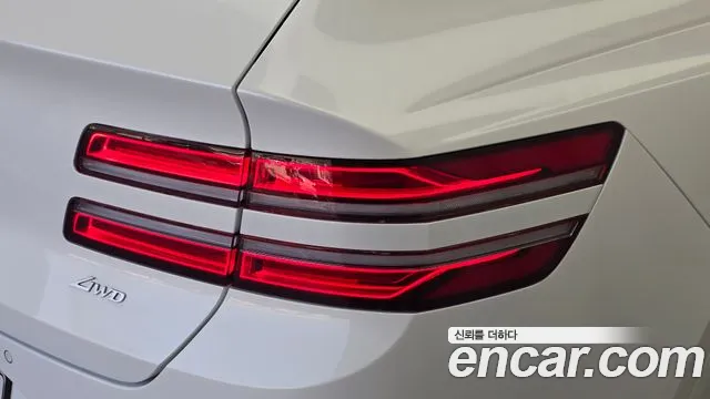 Genesis GV80 — Фото автомобиля 8