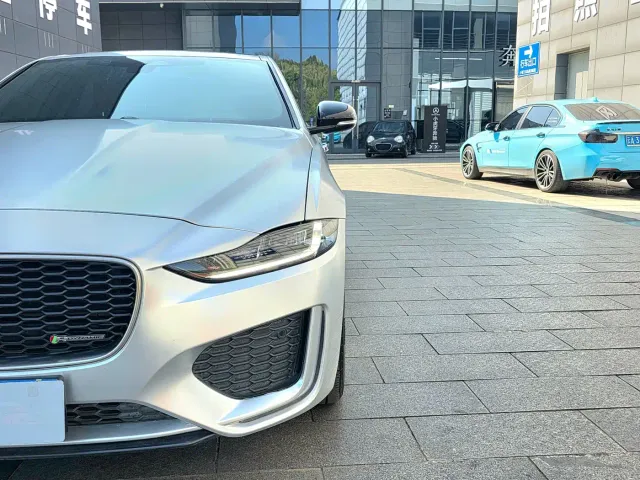 Jaguar XEL — Фото автомобиля 7