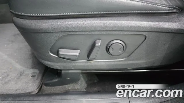 Kia Sorento Sorento 4-е поколение Дизель 2.2 4WD — Фото автомобиля 28