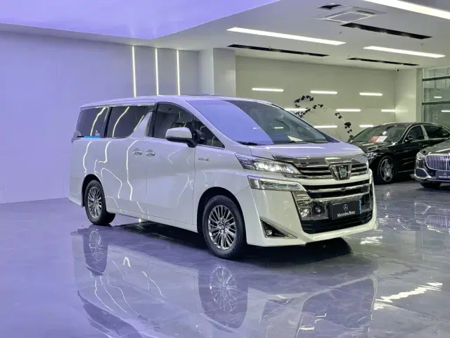 Toyota Vellfire — Фото автомобиля 7