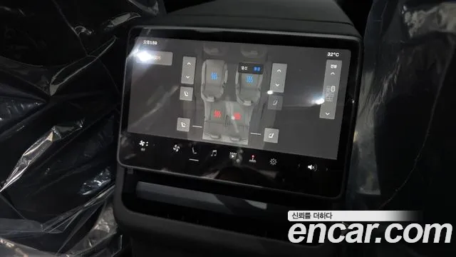 Tesla Model Y — Фото автомобиля 6