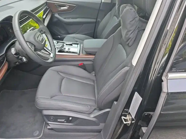 Audi Q7 — Фото автомобиля 14