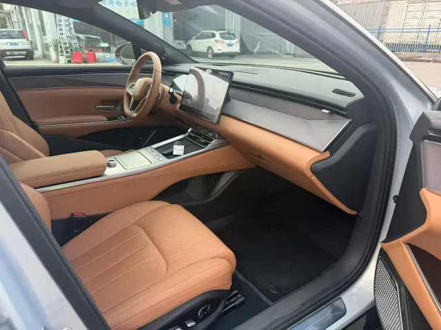 BYD Han L — Фото автомобиля 6