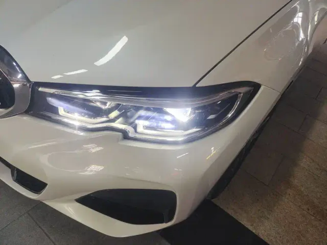 BMW 3 Series — Фото автомобиля 23