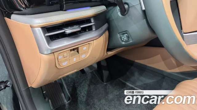 Hyundai Grandeur GN7 — Фото автомобиля 25