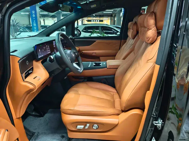 Buick Zhijing Shijia — Фото автомобиля 5