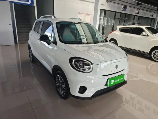 Leapmotor T03 — Фото автомобиля 3