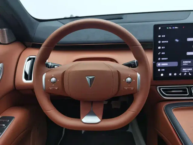 Deepal Deep Blue S09 2025 AWD Ultra+ Haute Couture Edition — Фото автомобиля 11