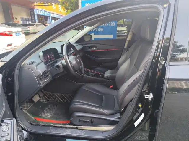 Honda Accord — Фото автомобиля 4