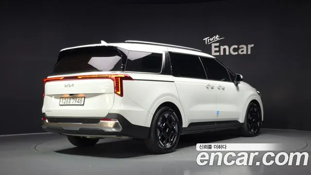 Kia Carnival 4th Gen — Фото автомобиля 2