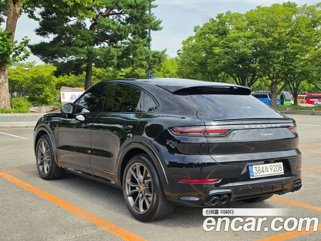 Porsche Cayenne — Фото автомобиля 5