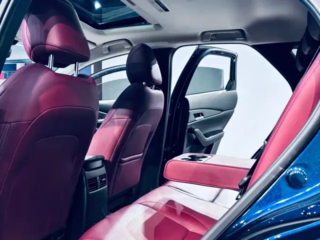 Mazda CX-30 — Фото автомобиля 12