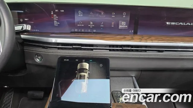 Cadillac Escalade 5th Gen — Фото автомобиля 17