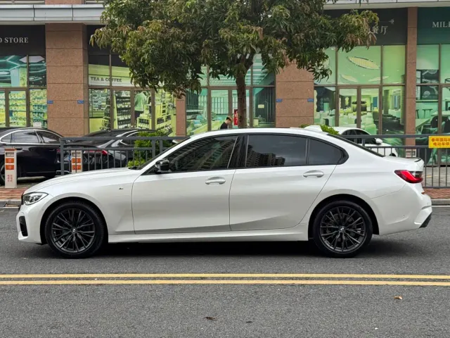 BMW 3 Series — Фото автомобиля 26