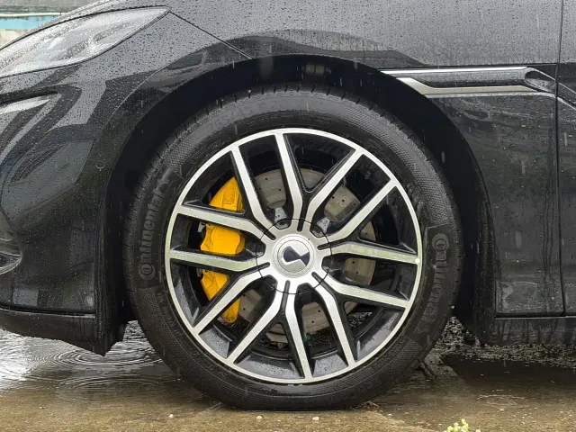 Denza Z9GT — Фото автомобиля 9