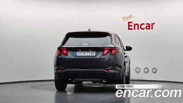 Hyundai Tucson Tucson (NX4) Бензин 1.6 турбо 2WD — Фото автомобиля 4