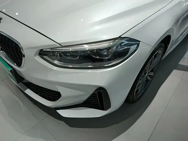 BMW 1 Series — Фото автомобиля 17