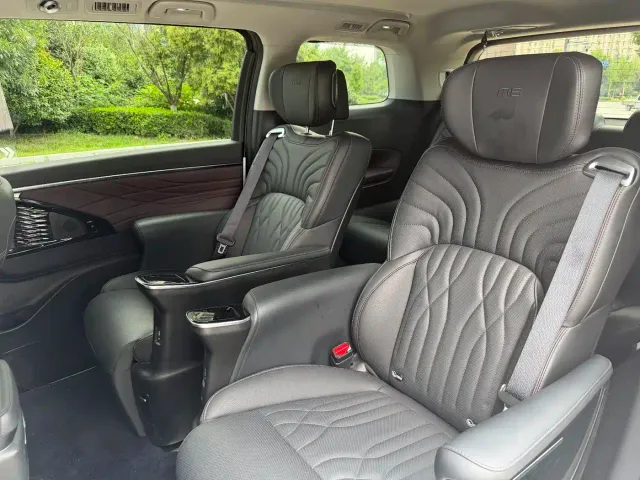 GAC Trumpchi M8 — Фото автомобиля 25