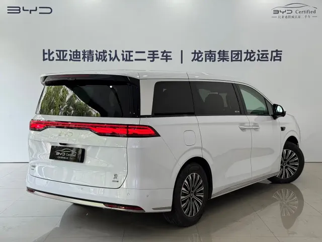BYD Xia — Фото автомобиля 14
