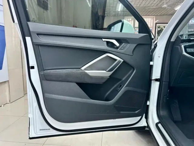 Audi Q3 — Фото автомобиля 21