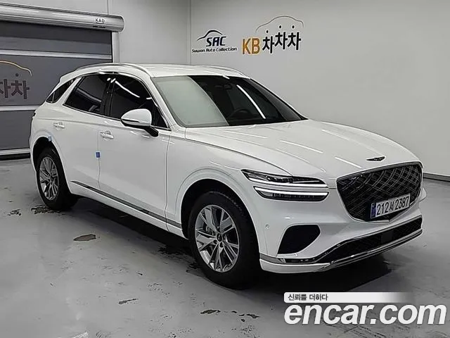 Genesis GV70 2.5T Бензин 2WD — Фото автомобиля 4