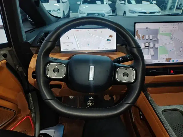 Wey Alpine — Фото автомобиля 10
