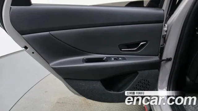 Hyundai AVANTE — Фото автомобиля 22