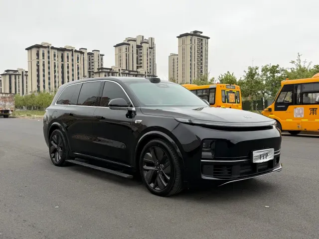 Li Auto L9 — Фото автомобиля 3