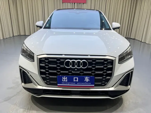 Audi Q2L — Фото автомобиля 2