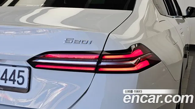 BMW 5 Series G60 — Фото автомобиля 8