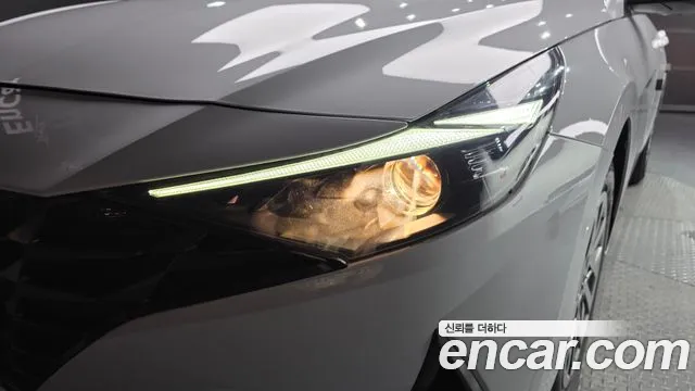 Hyundai AVANTE Avante (CN7) — Фото автомобиля 22