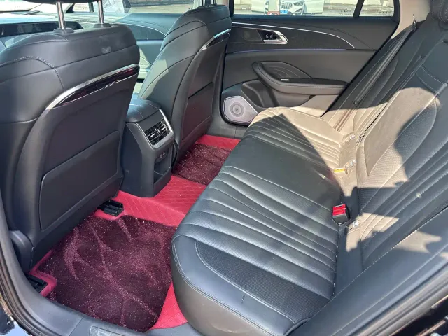 Hongqi H5 — Фото автомобиля 8