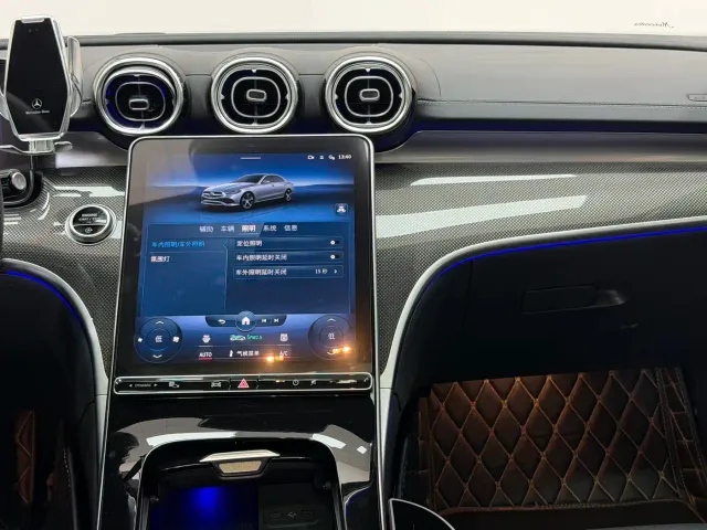 Mercedes-Benz C-Class — Фото автомобиля 12