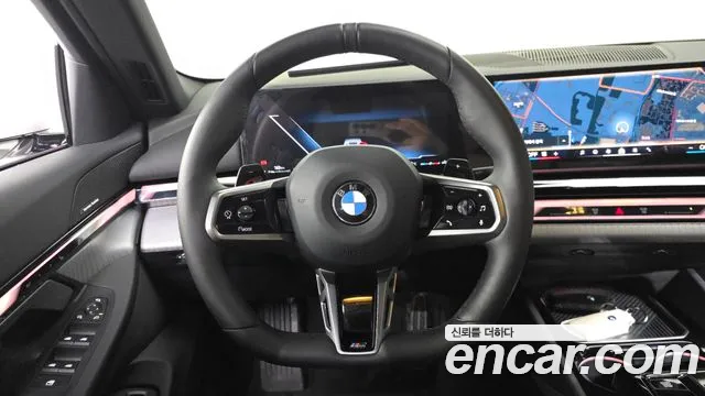 BMW 5-Series — Фото автомобиля 12
