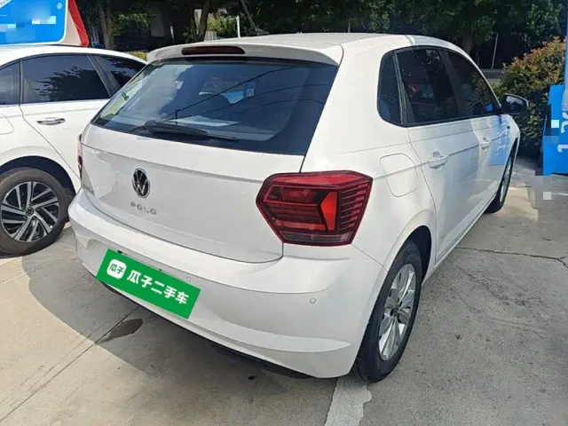 Volkswagen Polo — Фото автомобиля 6