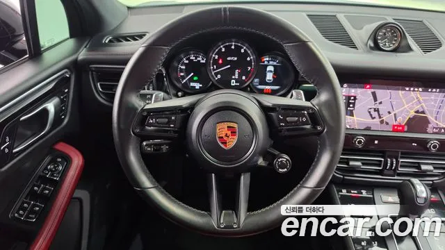 Porsche Macan — Фото автомобиля 14