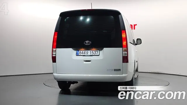 Hyundai Staria — Фото автомобиля 4