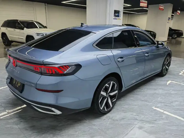 Volkswagen Lamando — Фото автомобиля 9